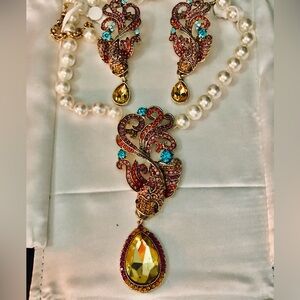 Heidi Daus “ Don’t Be Koi” Elegant Pearl and Multicolor Swarovski Crystals Set